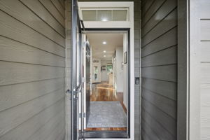 N 43rd Ct-067