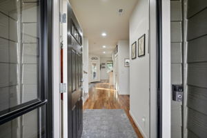 N 43rd Ct-069