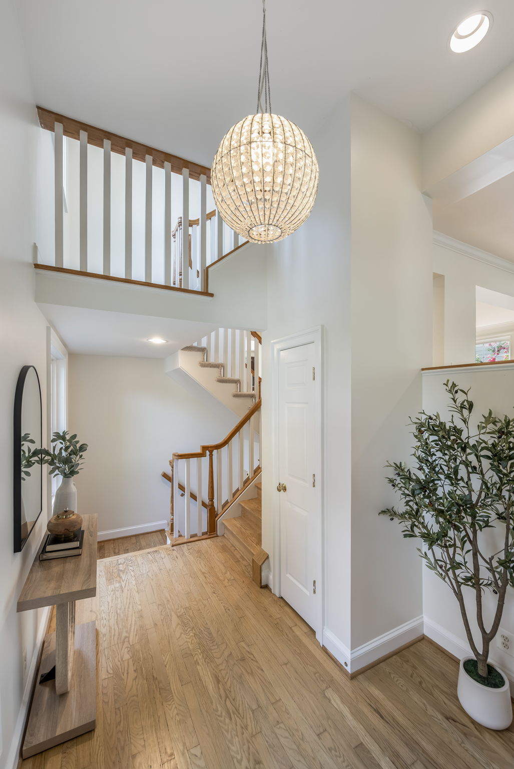 Open and Bright Entryway