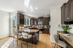 Updated Kitchen with Breakfast Bar & Built-in Desk