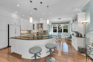 Breakfast Bar - Kitchen