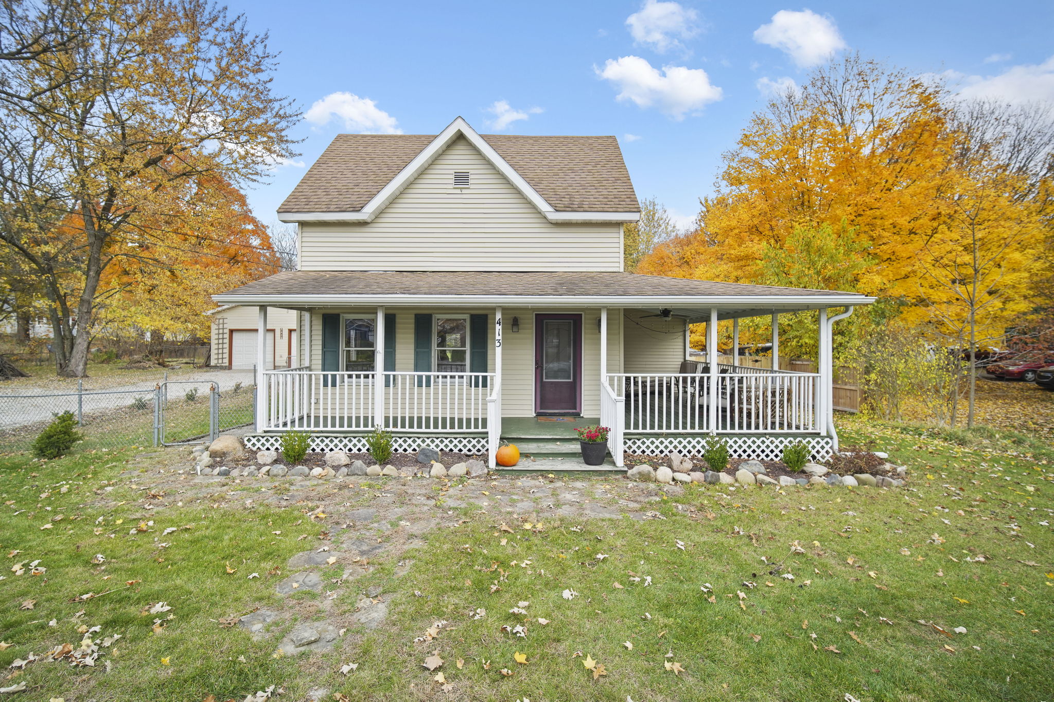 413 Russell St, Leslie, MI 49251 Sharper Home Media