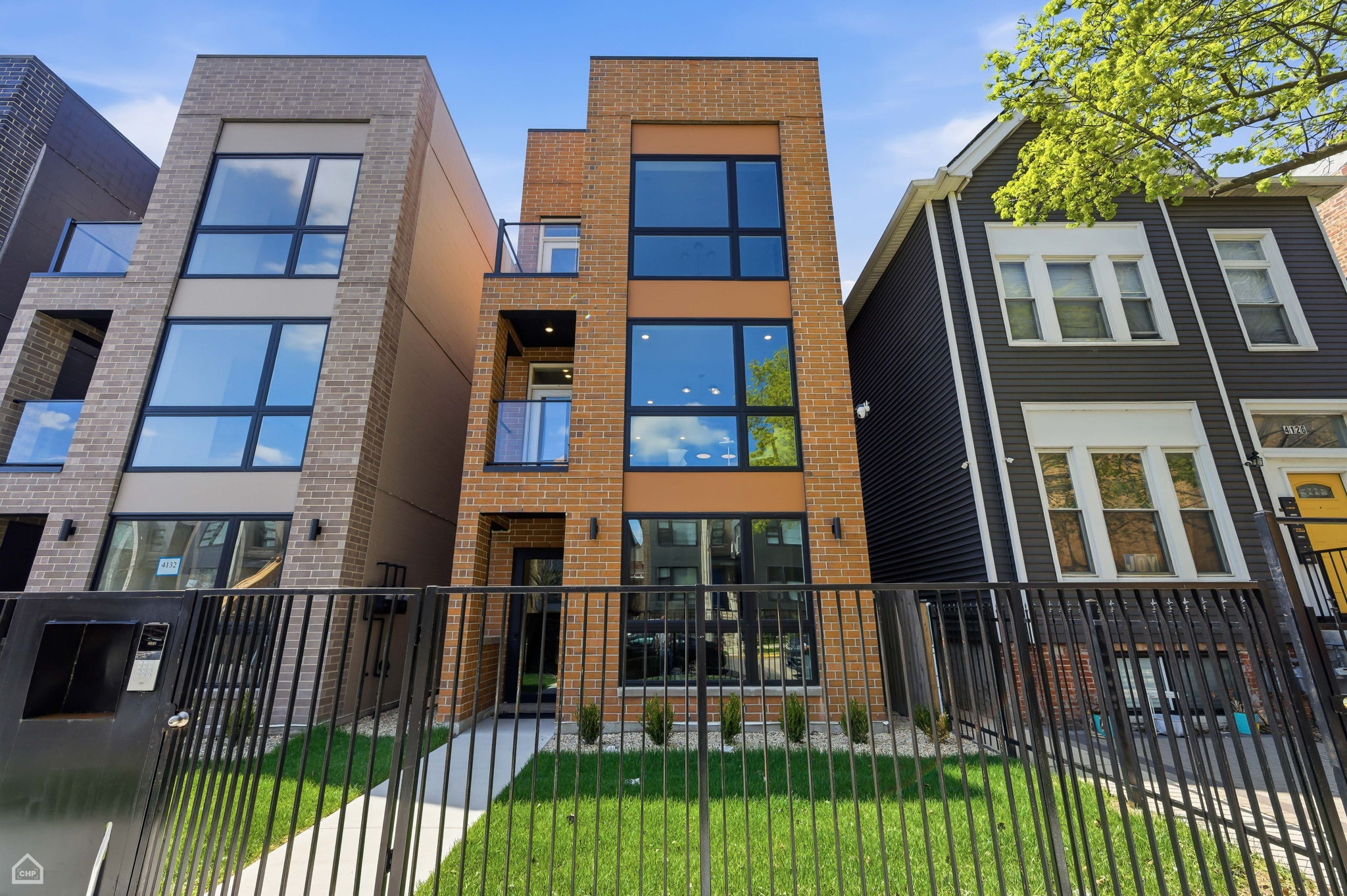 4130 S Calumet Ave 201 - Biazar_041526_001