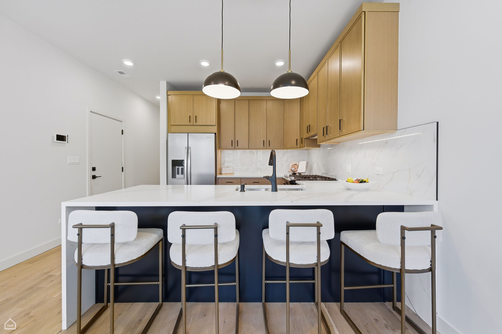 4130 S Calumet Ave 201 - Biazar_041526_008
