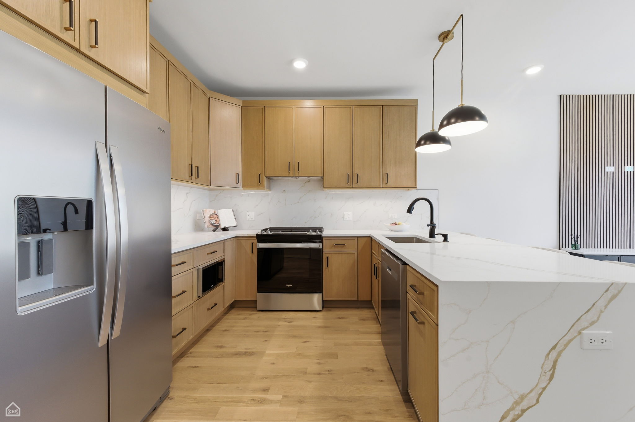 4130 S Calumet Ave 201 - Biazar_041526_009