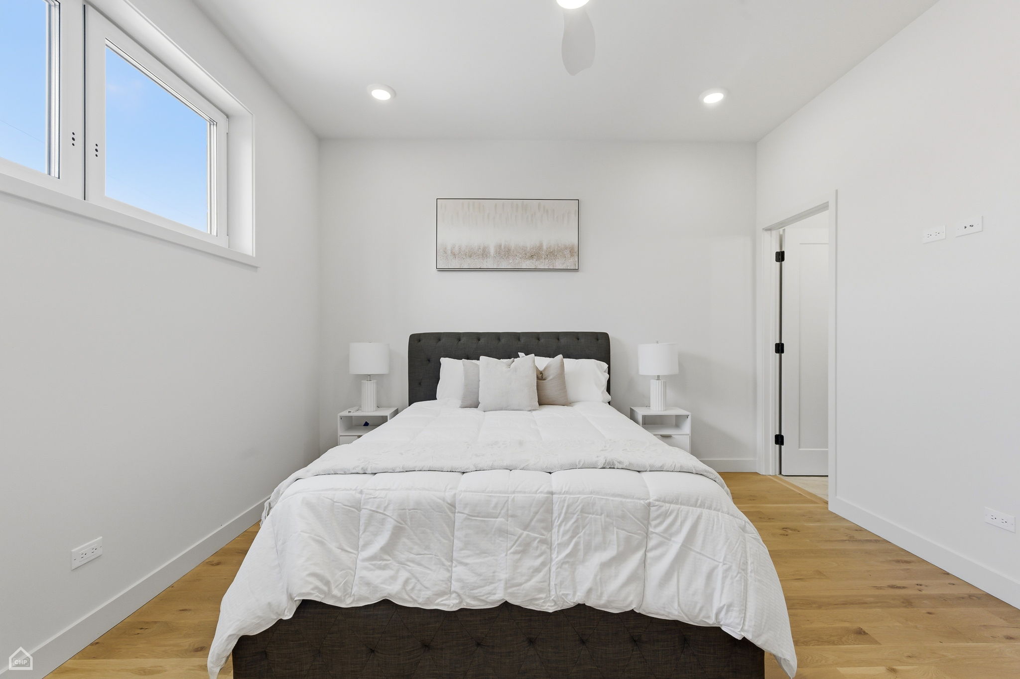 4130 S Calumet Ave 201 - Biazar_041526_019