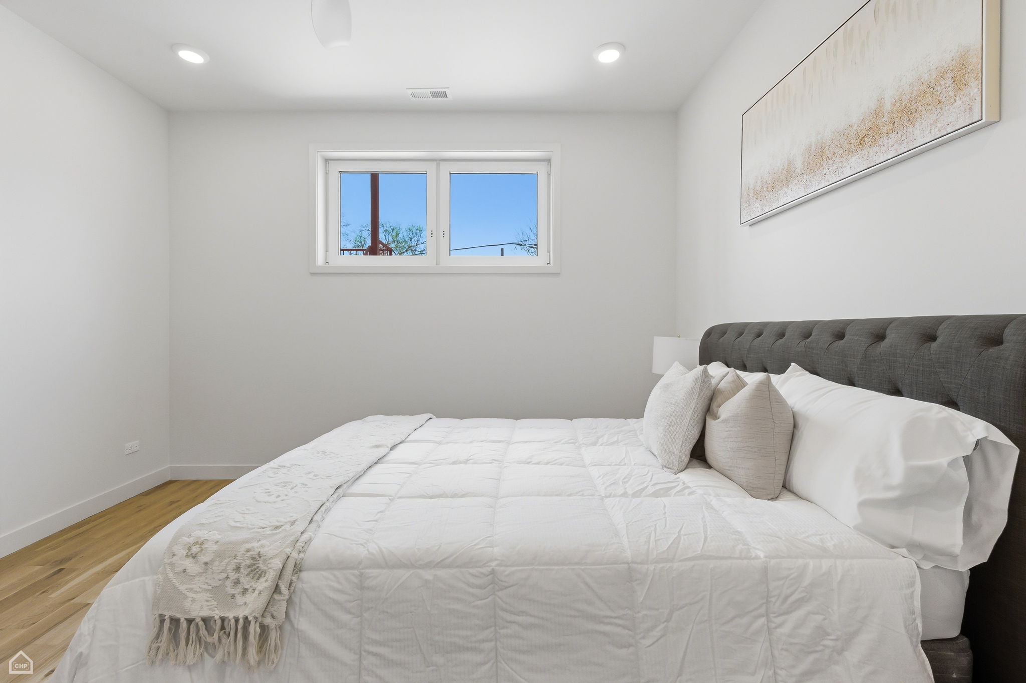 4130 S Calumet Ave 201 - Biazar_041526_022