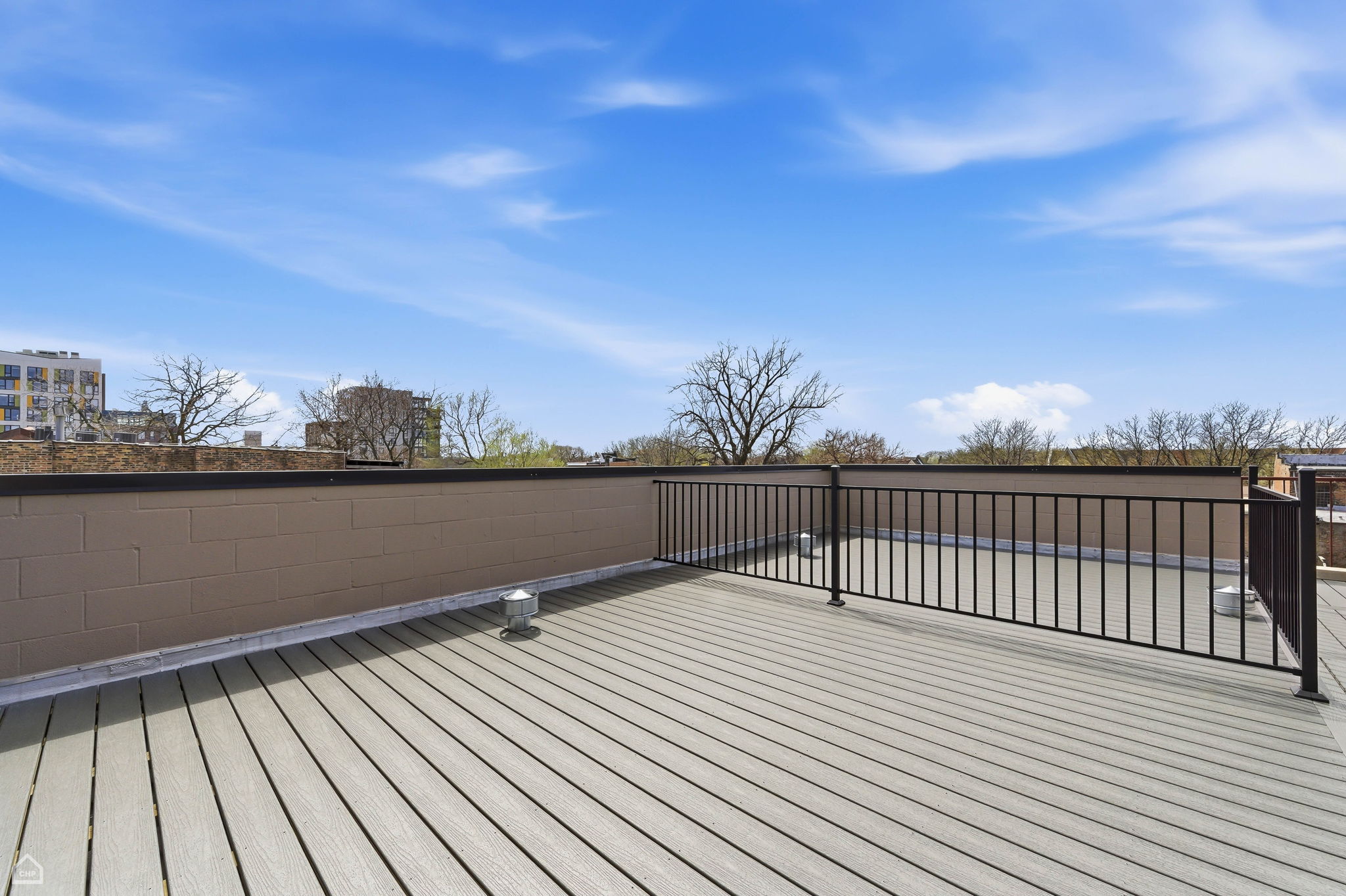 4130 S Calumet Ave 201 - Biazar_041526_028