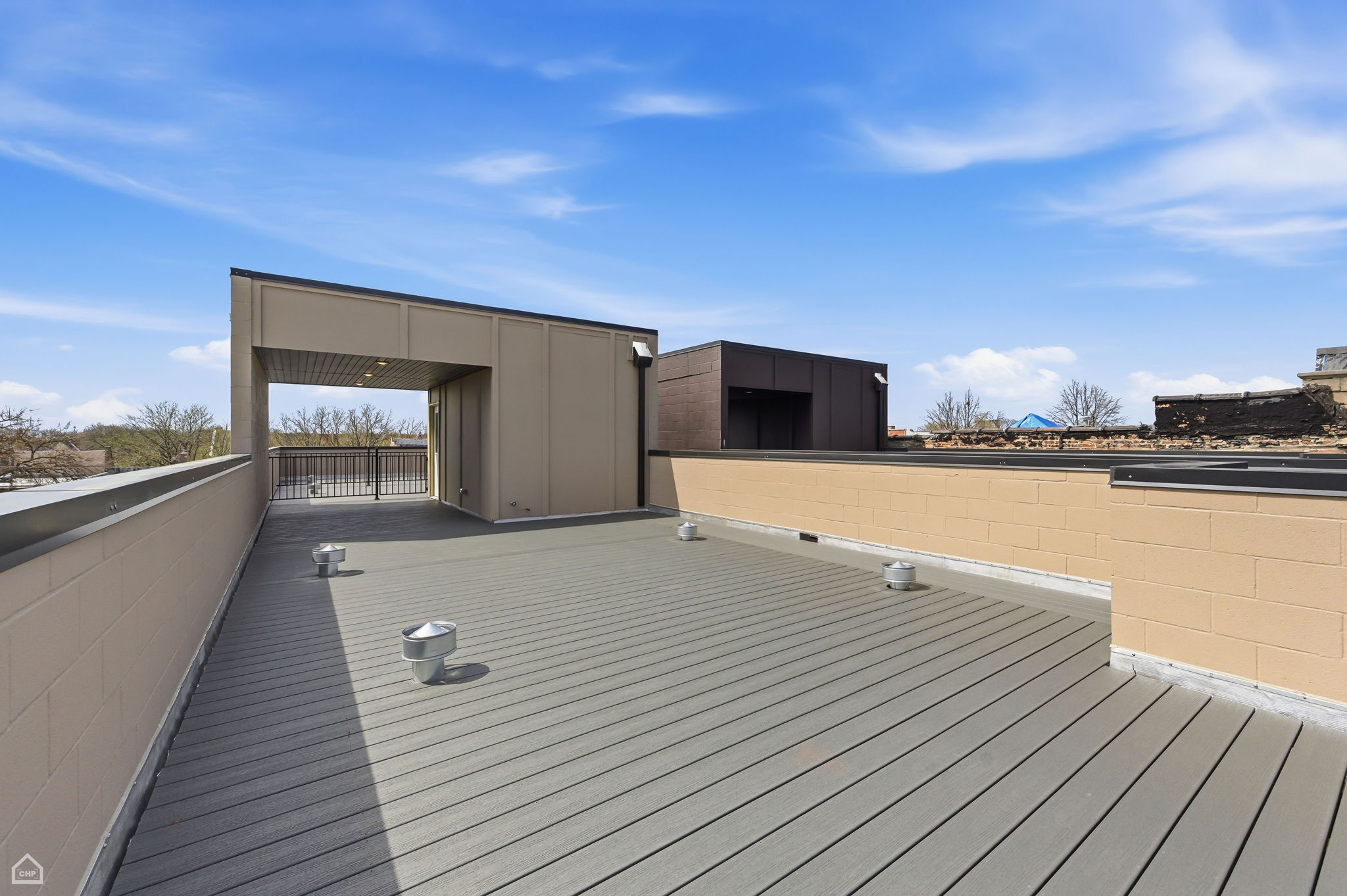4130 S Calumet Ave 201 - Biazar_041526_030