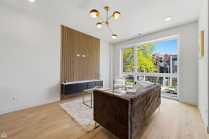 4130 S Calumet Ave 201 - Biazar_041526_003