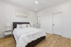 4130 S Calumet Ave 201 - Biazar_041526_020