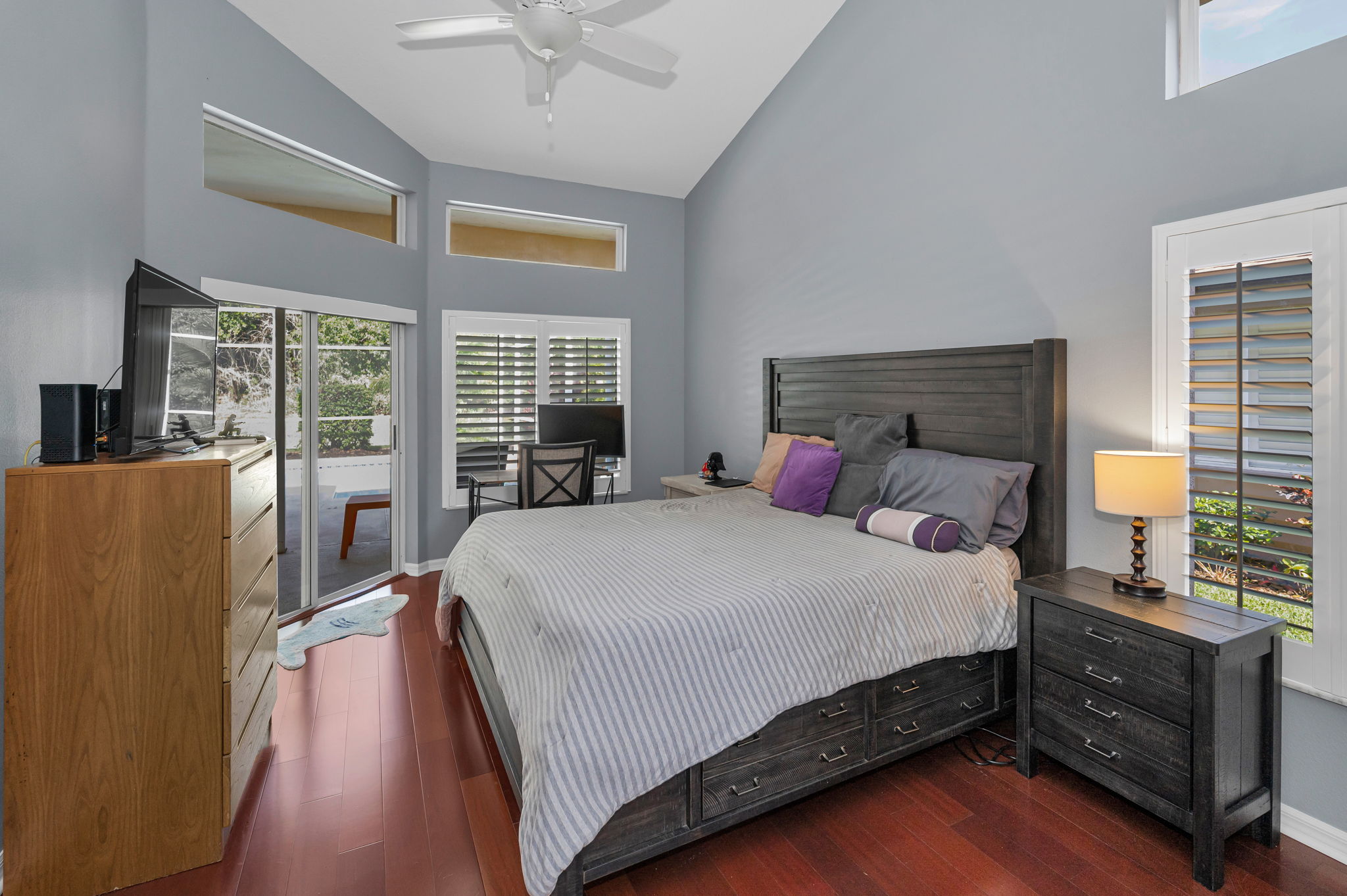 Master Bedroom1a