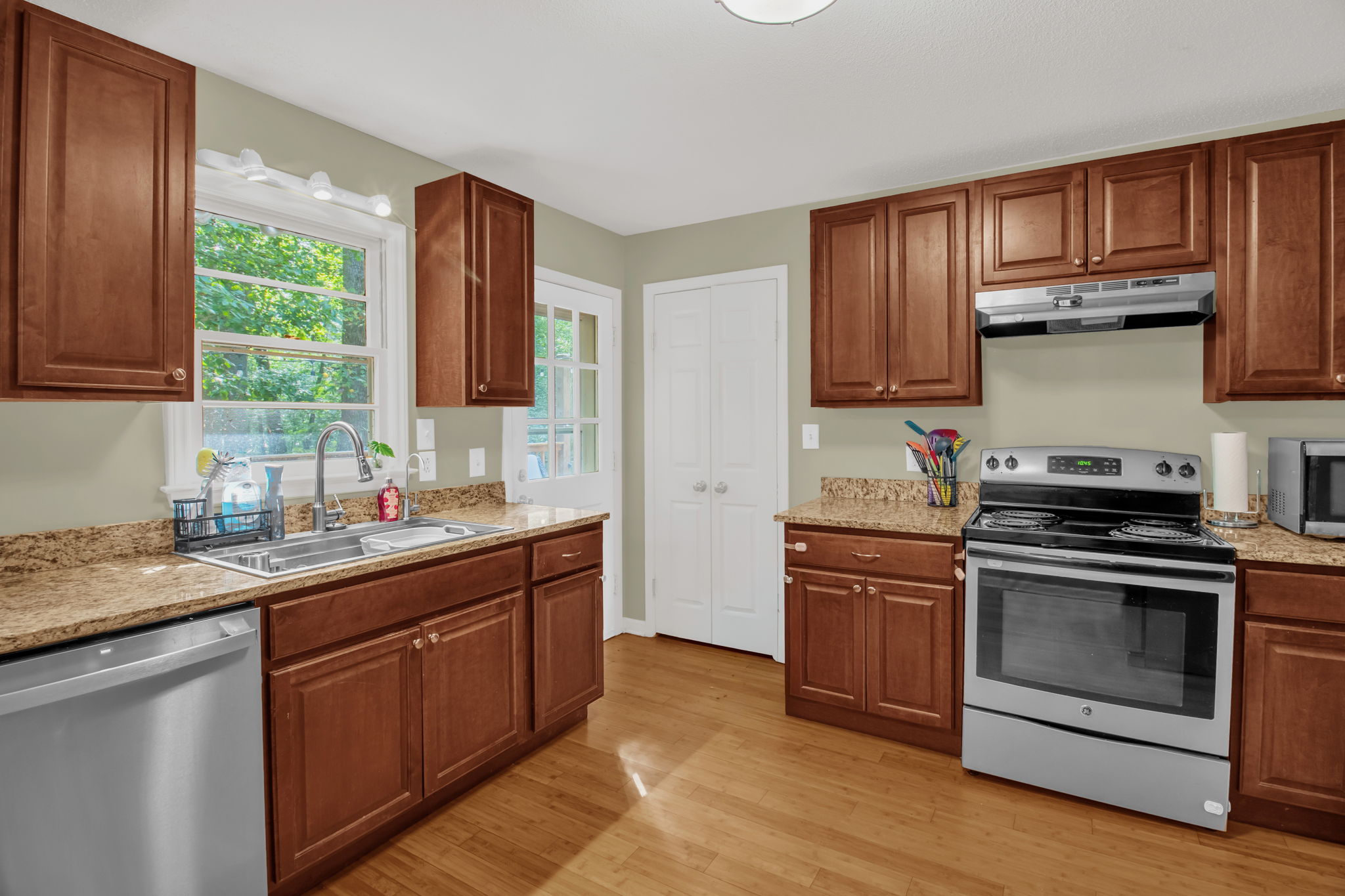 4134 Brynwood Dr-15