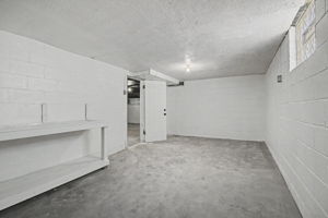  Photo 37