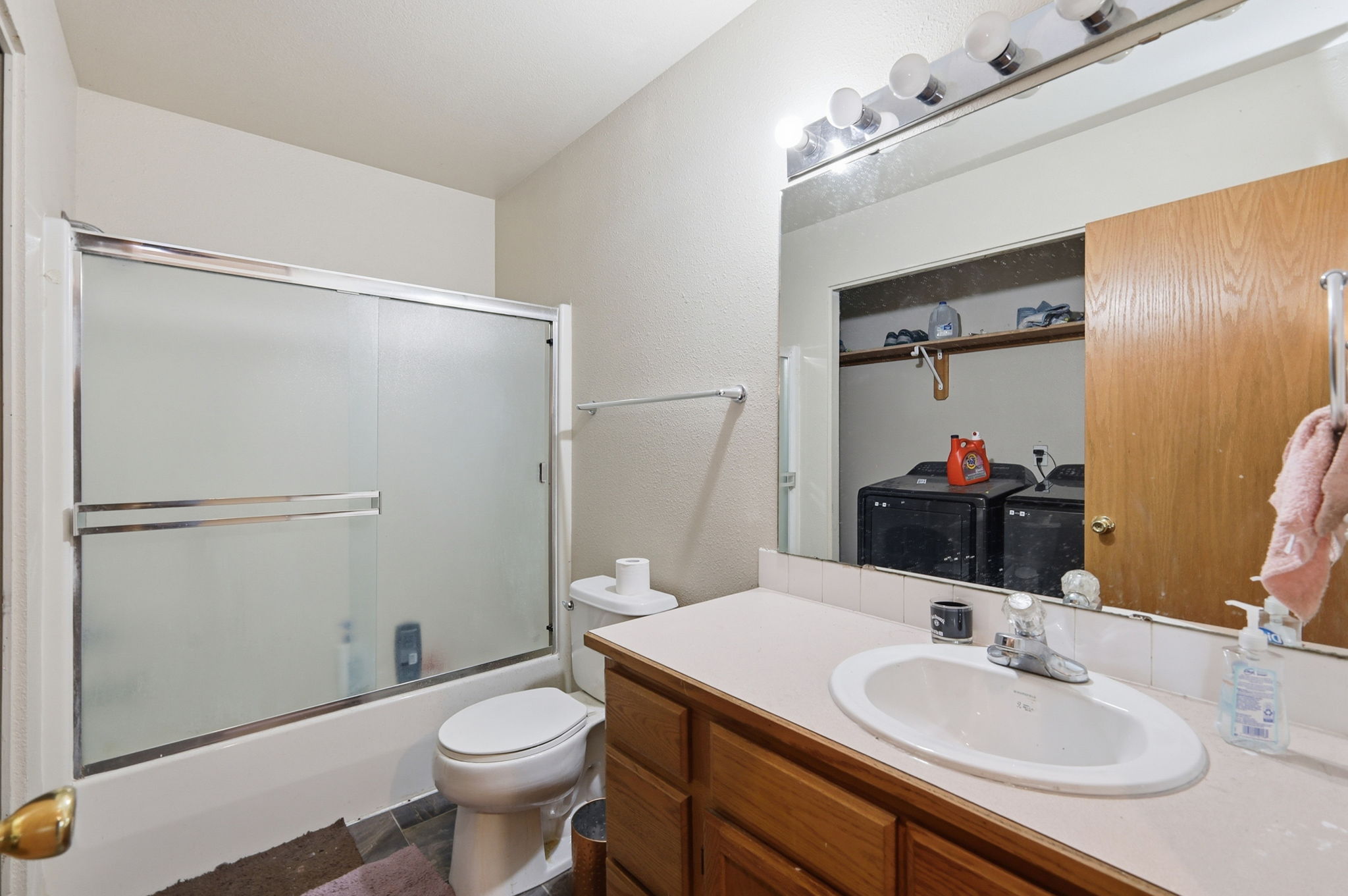  Photo 23