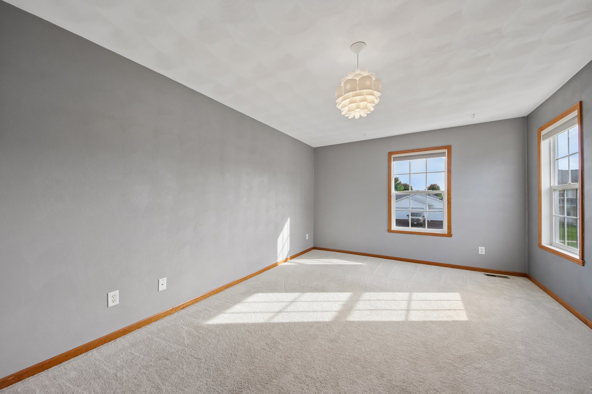 Milkweed Dr-S3009-025.jpg