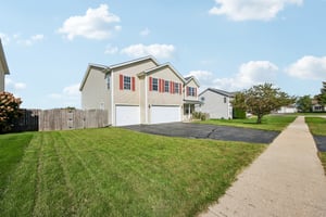 Milkweed Dr-S3009-002.jpg