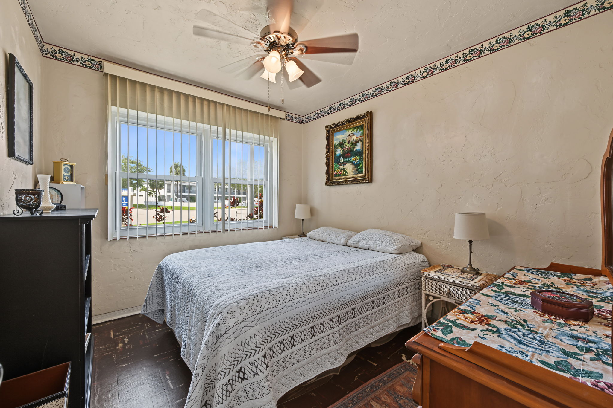 Bedroom2a