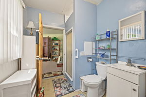 Bathroom2