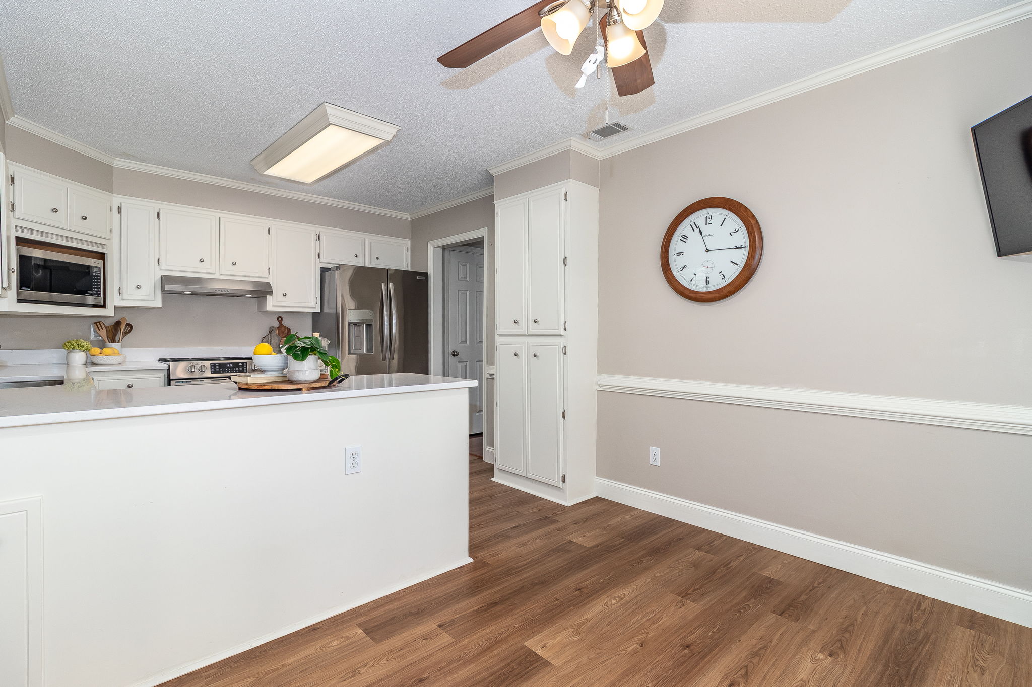 Kitchen/Breakfast Area