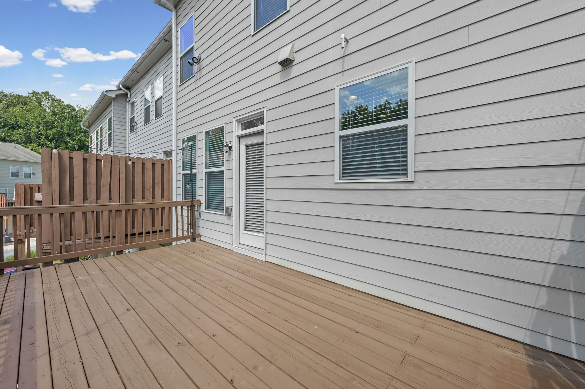  Photo 37