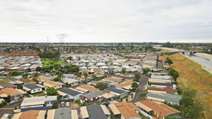  Photo 44