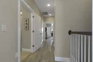  Photo 51