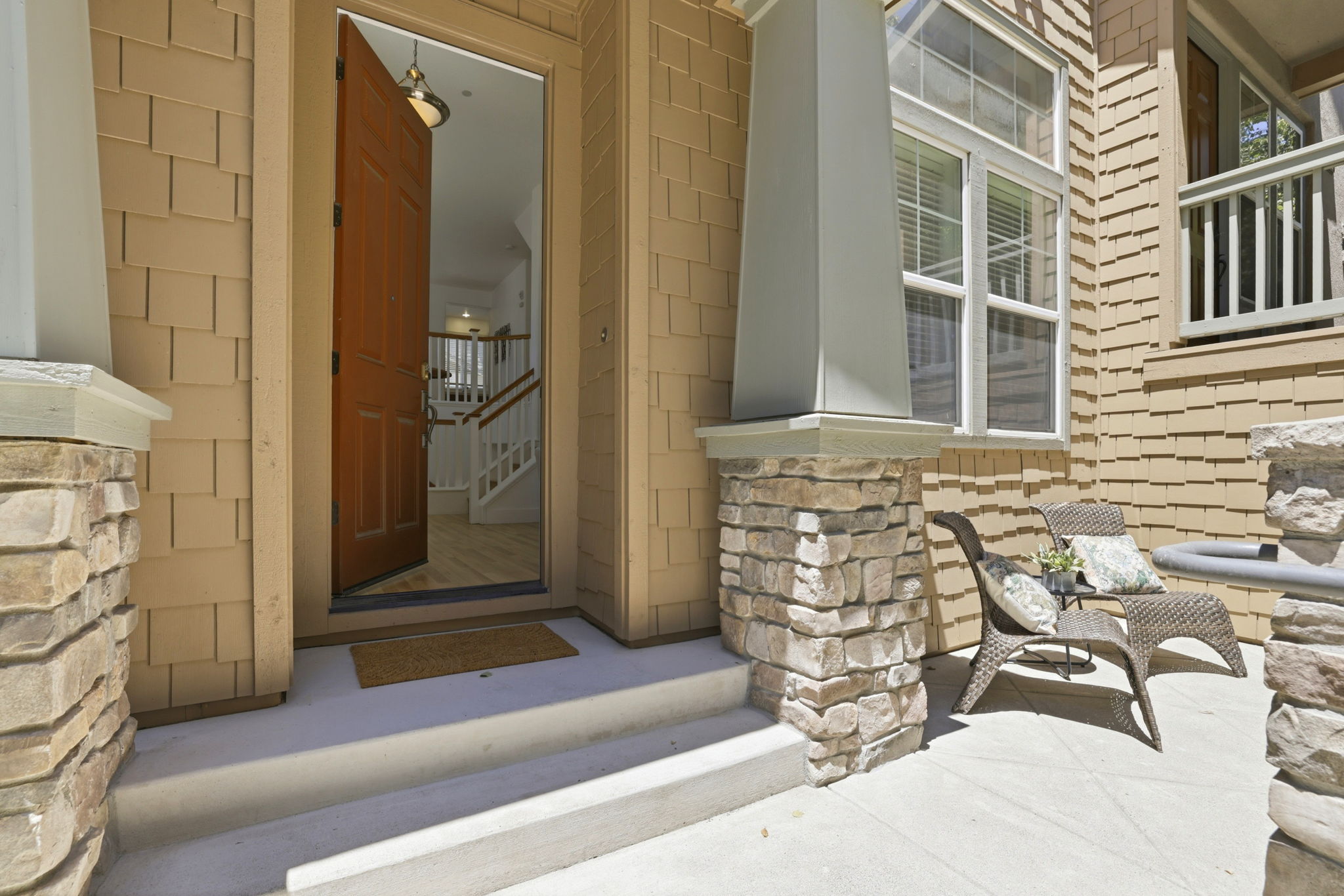 005_F8_414 17th St