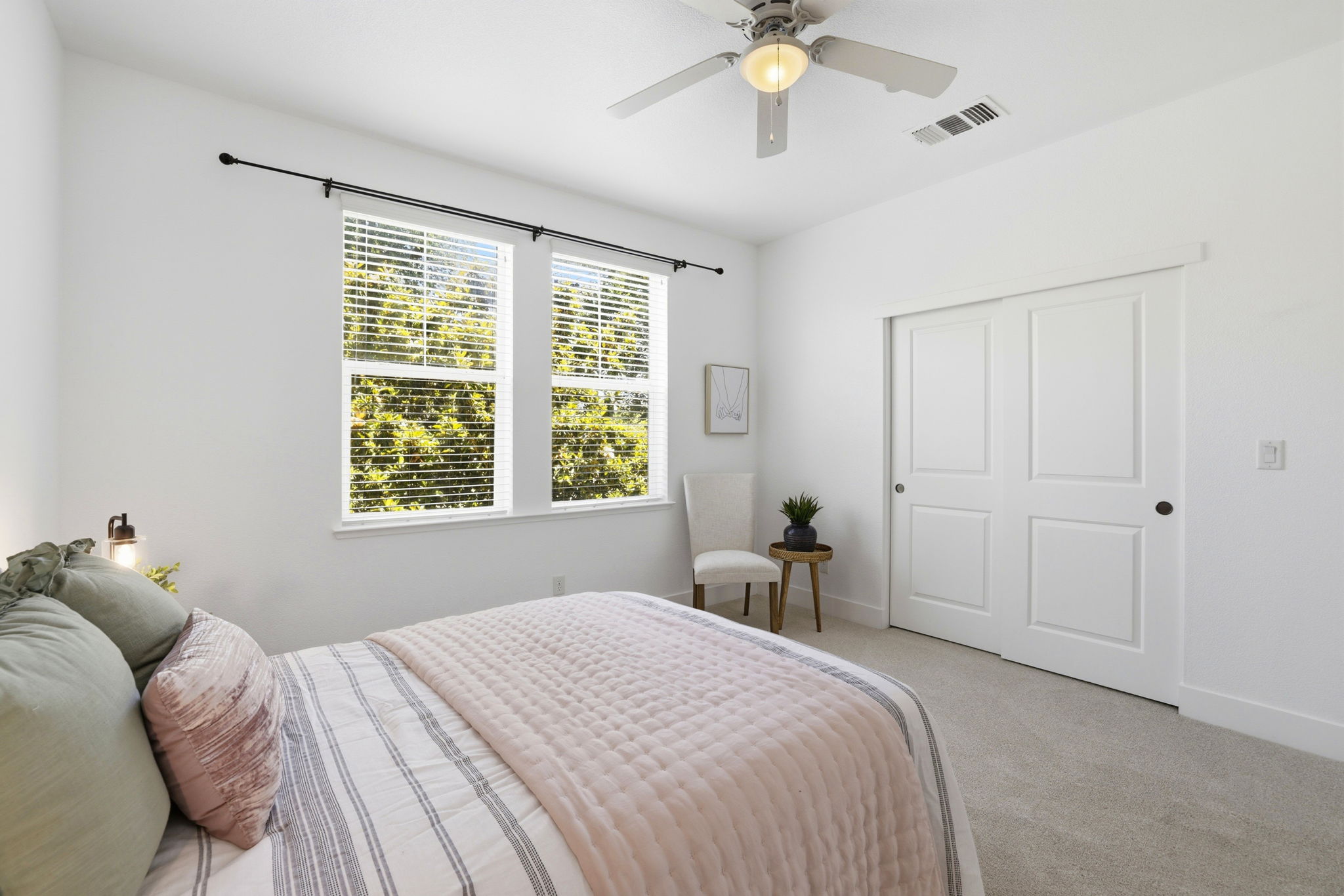 025_F8_414 17th St