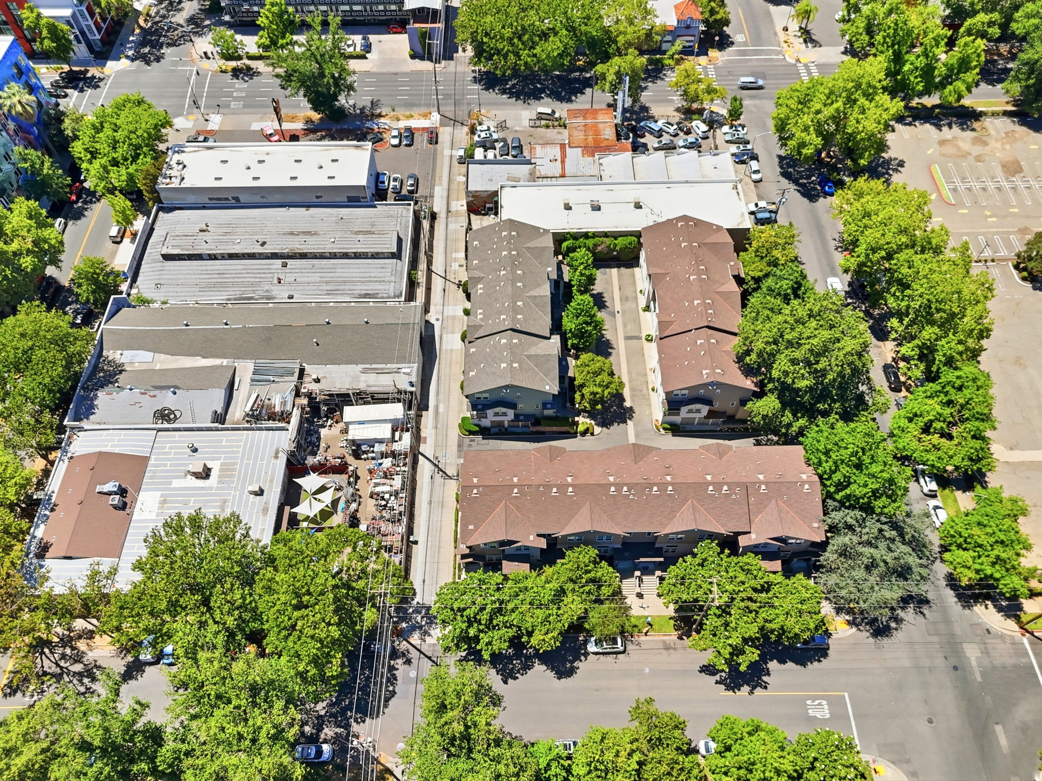 002_F8_AERIAL_414 17th St
