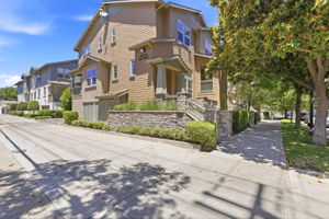 002_F8_414 17th St