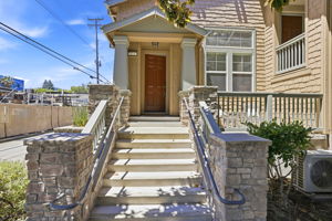 004_F8_414 17th St