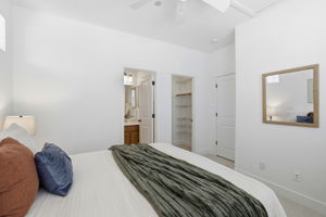 021_F8_414 17th St