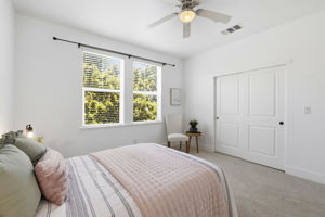 025_F8_414 17th St