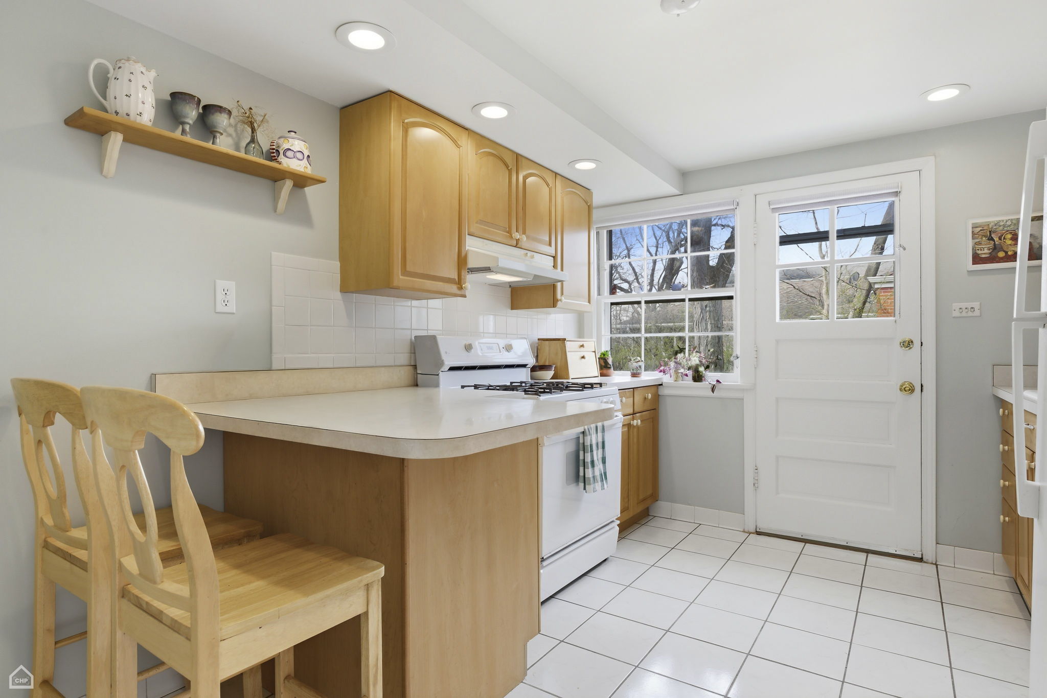 Breakfast bar