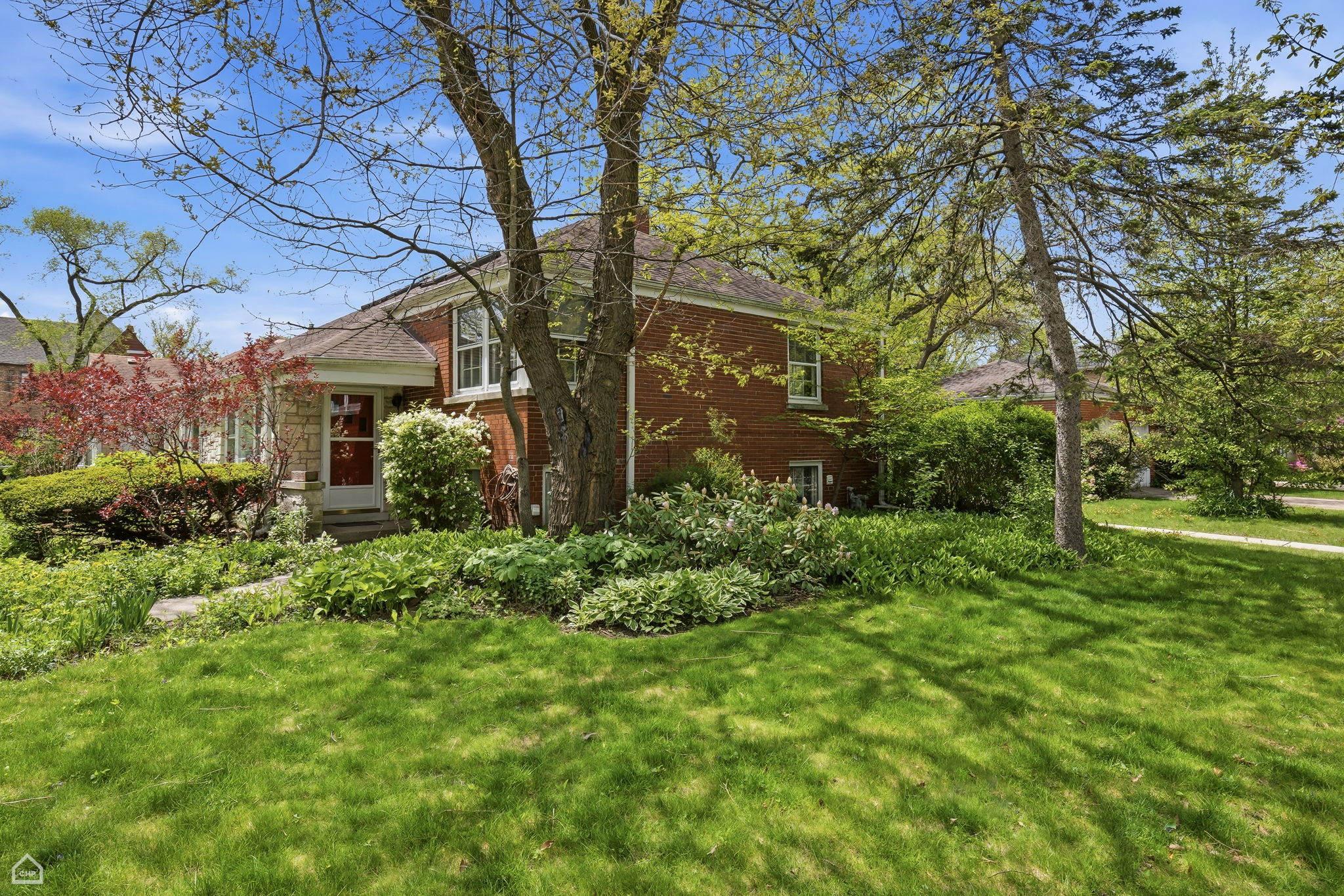 No HOA, fee simple, lives like a single-family home