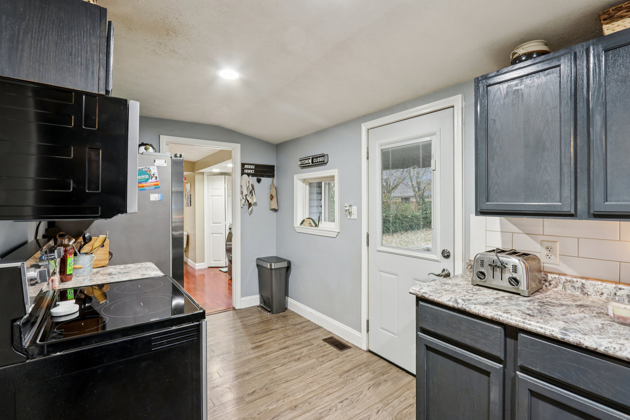 Elm Ave-S1911-012.jpg