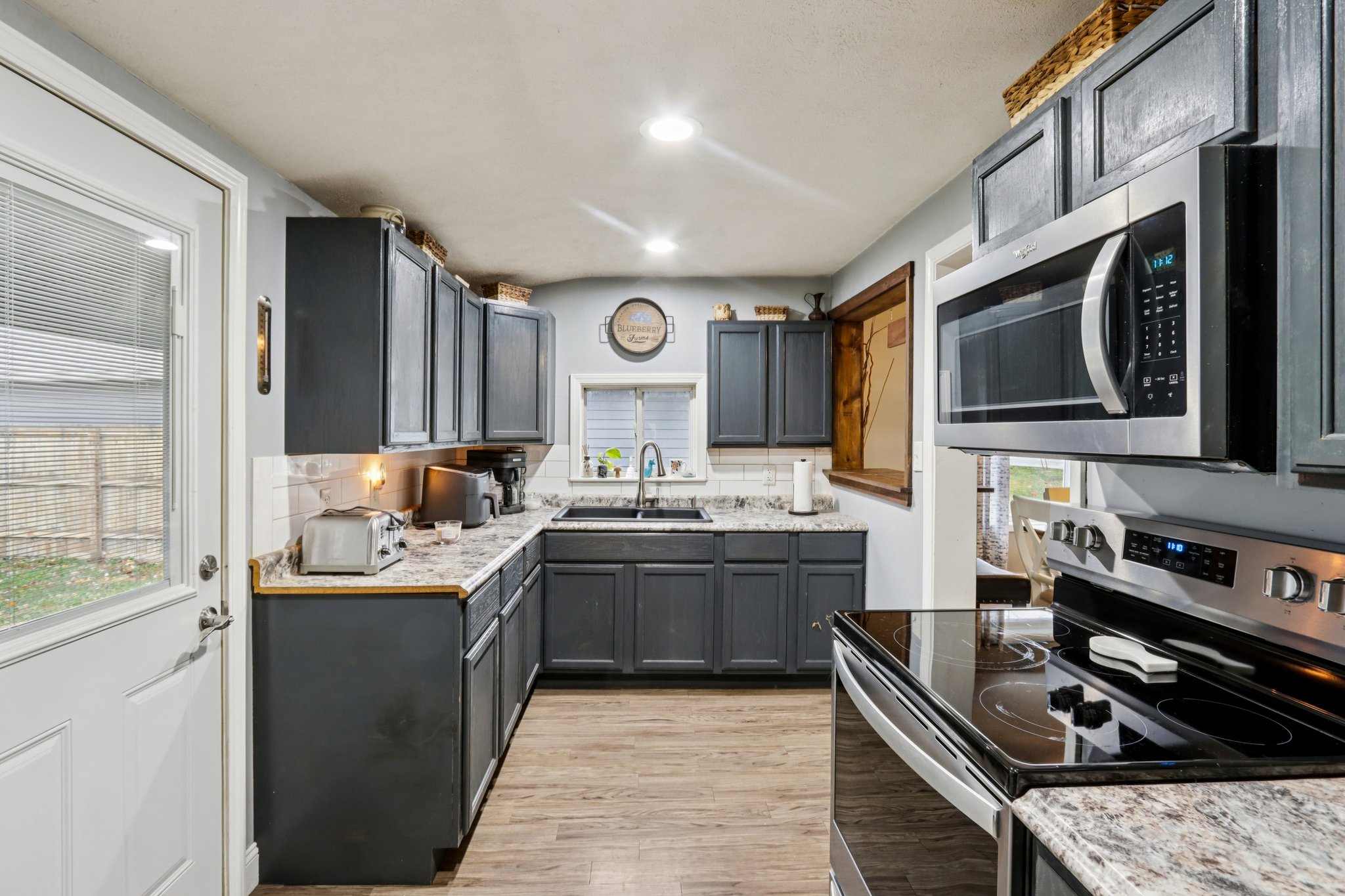 Elm Ave-S1911-015.jpg