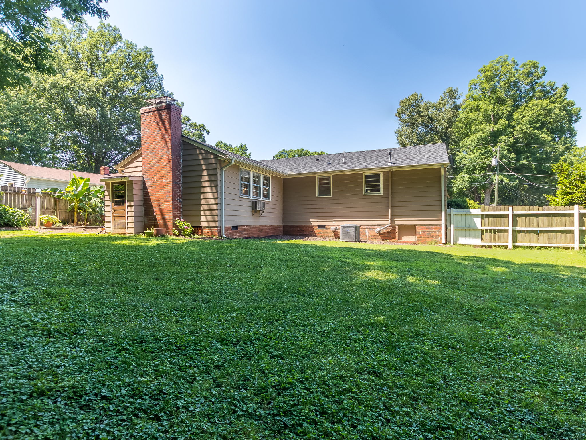 414 Fenton St, Raleigh, NC 27604 ShowSpaces Photography LLC