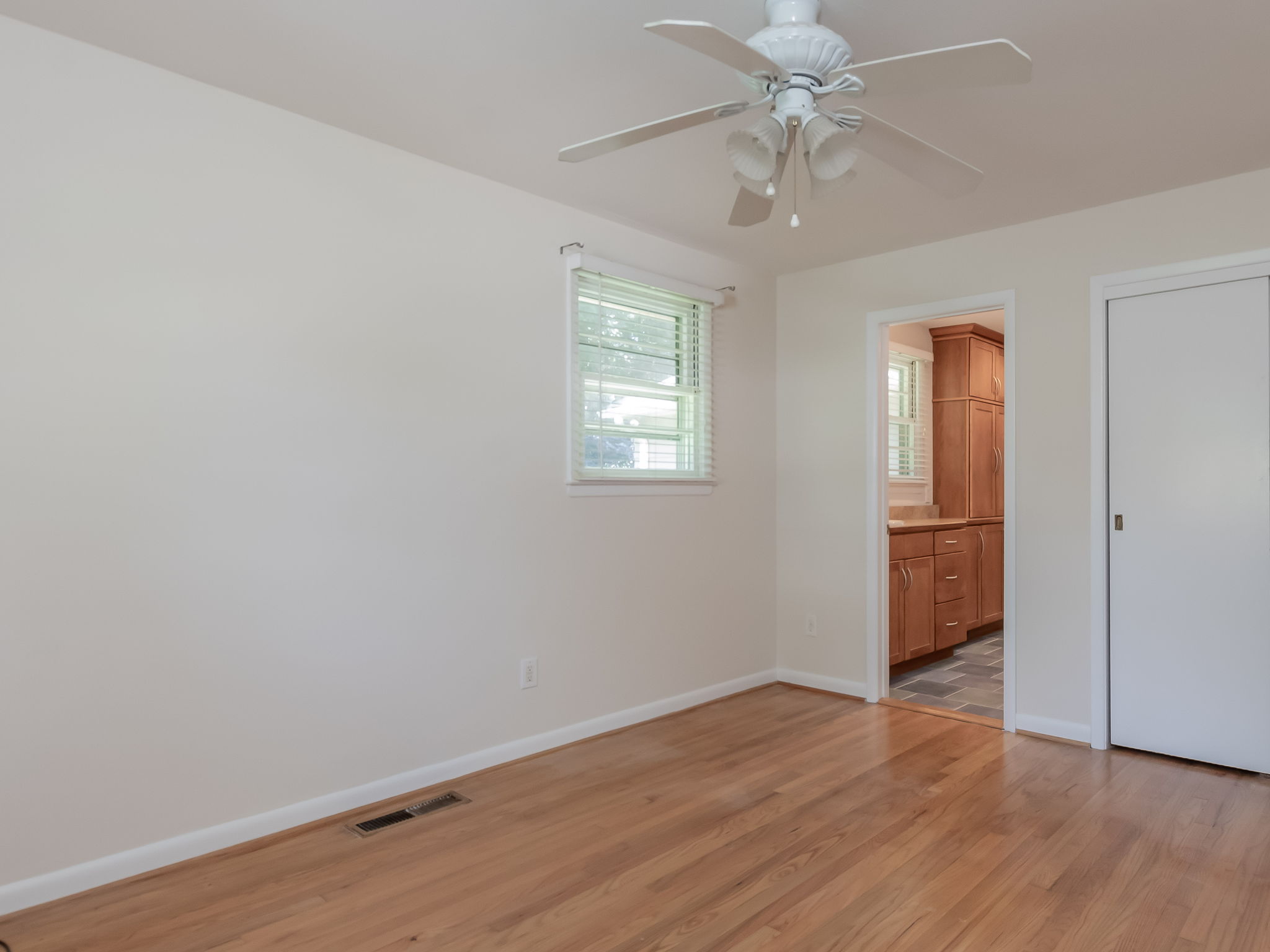 414 Fenton St, Raleigh, NC 27604 ShowSpaces Photography LLC