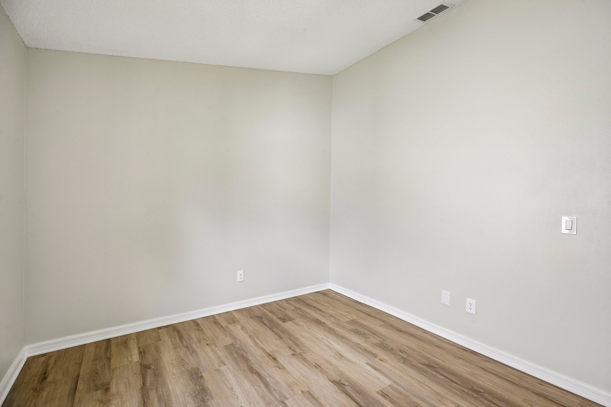 Horizon Dr-S1909-026.jpg