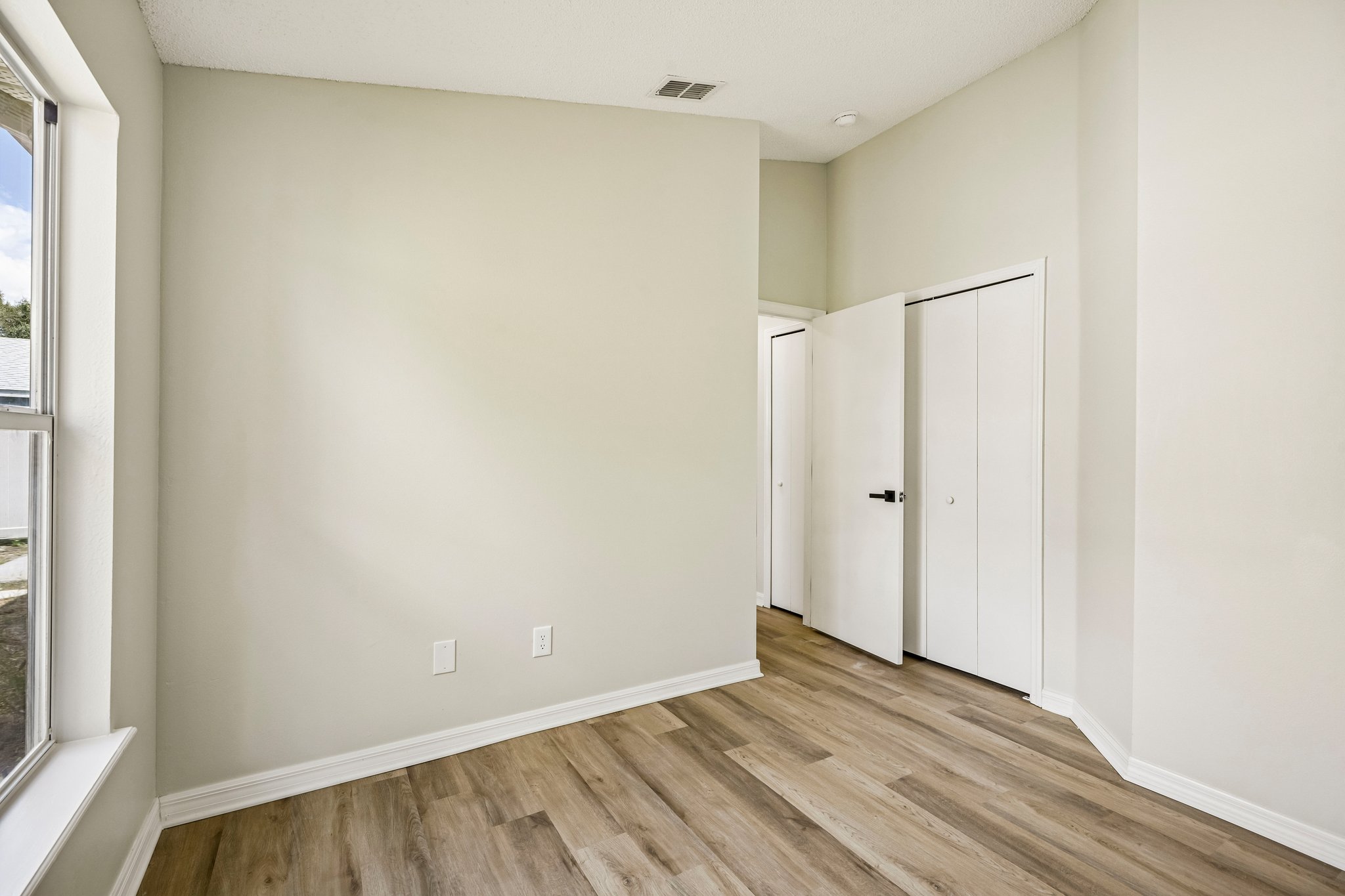 Horizon Dr-S1909-033.jpg