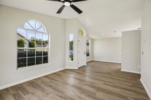 Horizon Dr-S1909-012.jpg