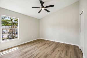 Horizon Dr-S1909-021.jpg