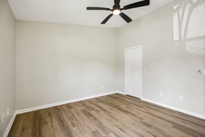 Horizon Dr-S1909-024.jpg