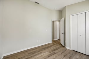 Horizon Dr-S1909-027.jpg