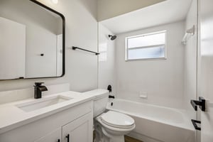 Horizon Dr-S1909-030.jpg