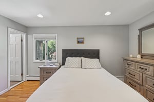 Kings Hwy-S1009-025.jpg