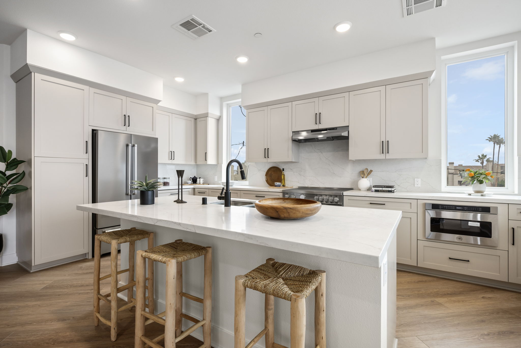 414 Main St #300, Huntington Beach, CA 92648, USA Photo 9