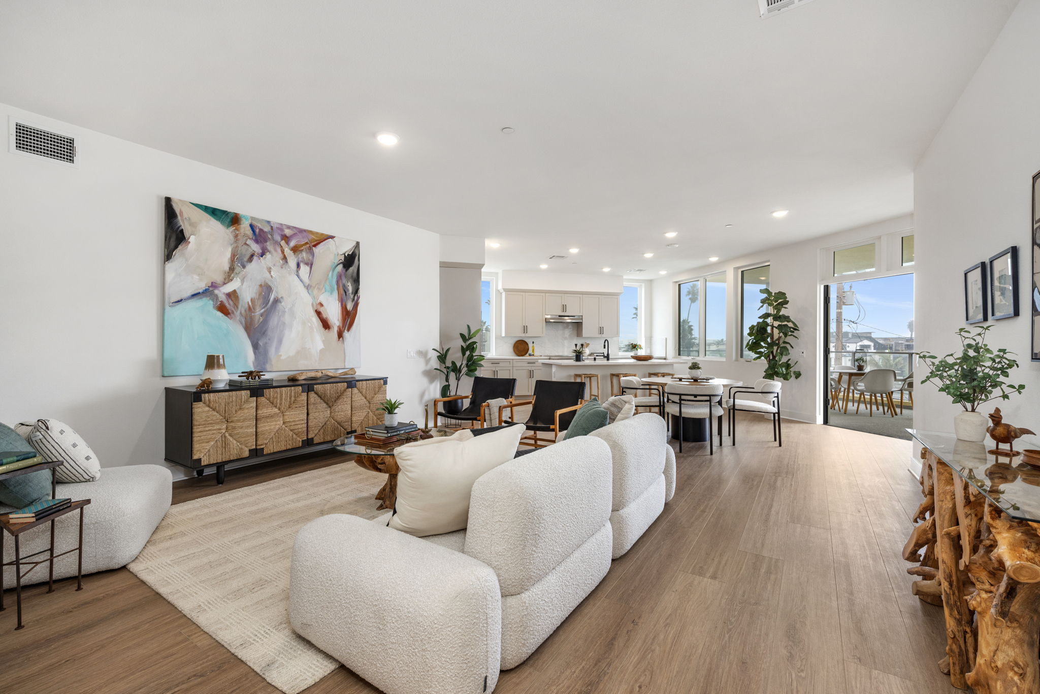 414 Main St #300, Huntington Beach, CA 92648, USA Photo 2